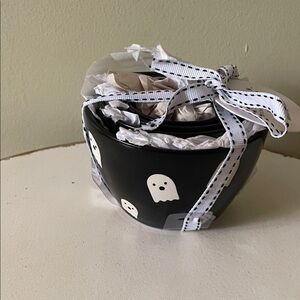 Black Ghost-Themed  Measuring cups